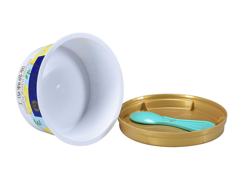 130g plastic iml yogurt cup with lid and spoon 2